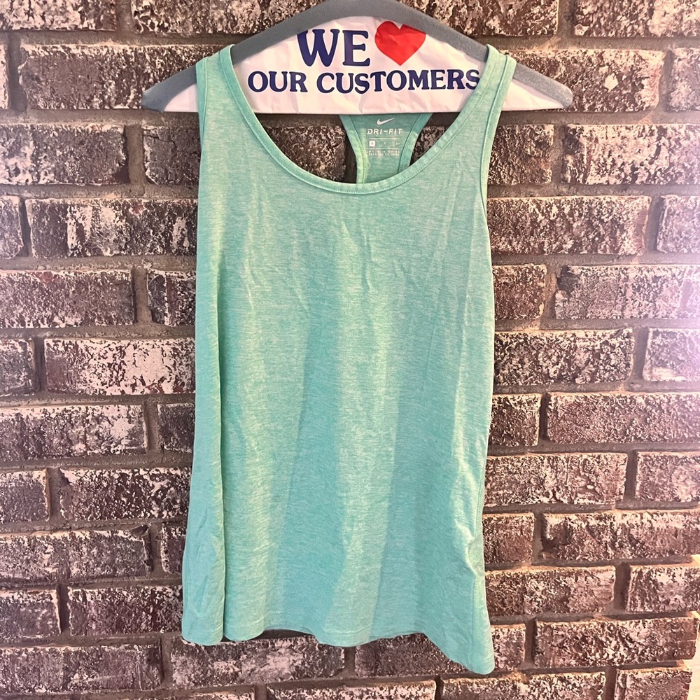 Nike dry fit workout tank